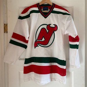 Vintage NHL New Jersey Devils Hockey Jersey Size Small
